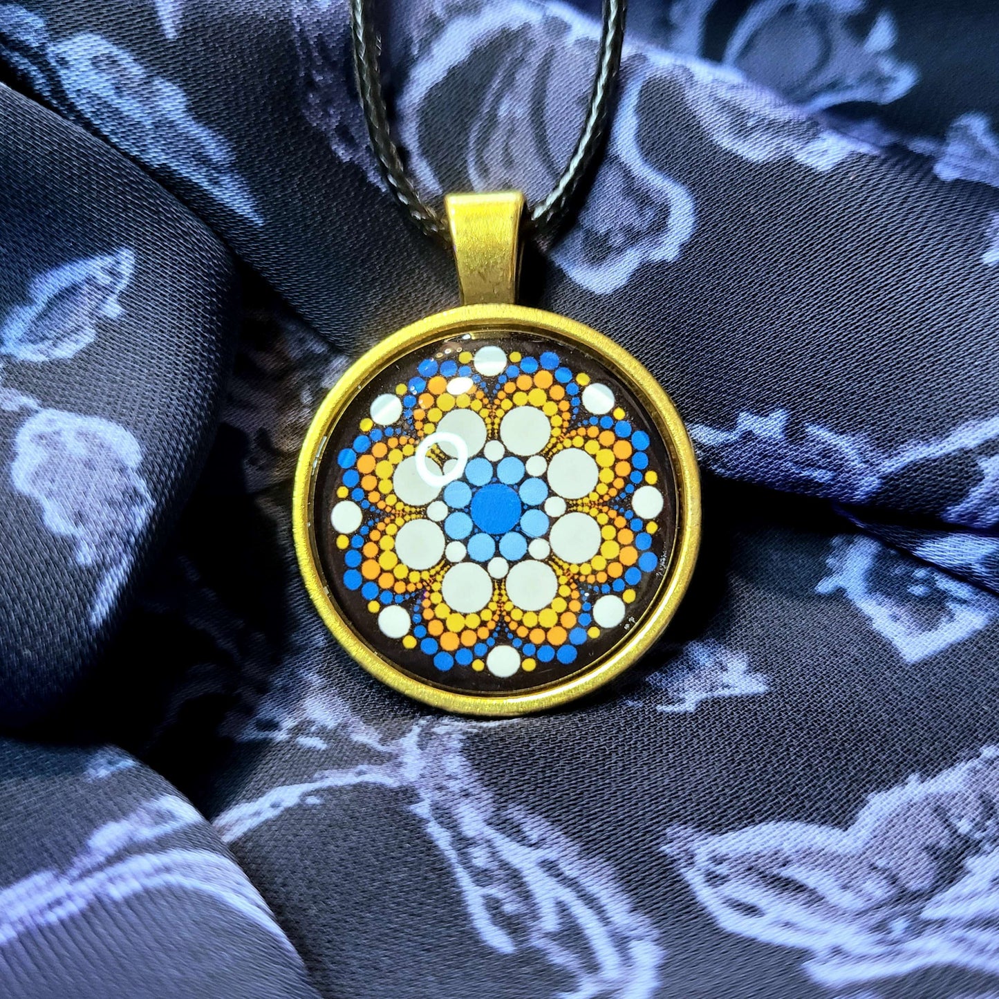 AROACE Synesthesia Portrait Pendant image 0